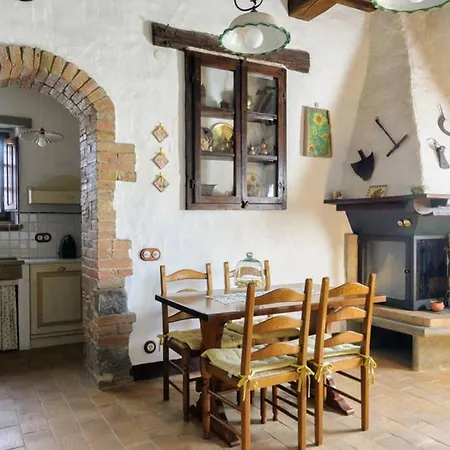 Girasole Overlooking The Orcia Valley In Tuscany Holiday home